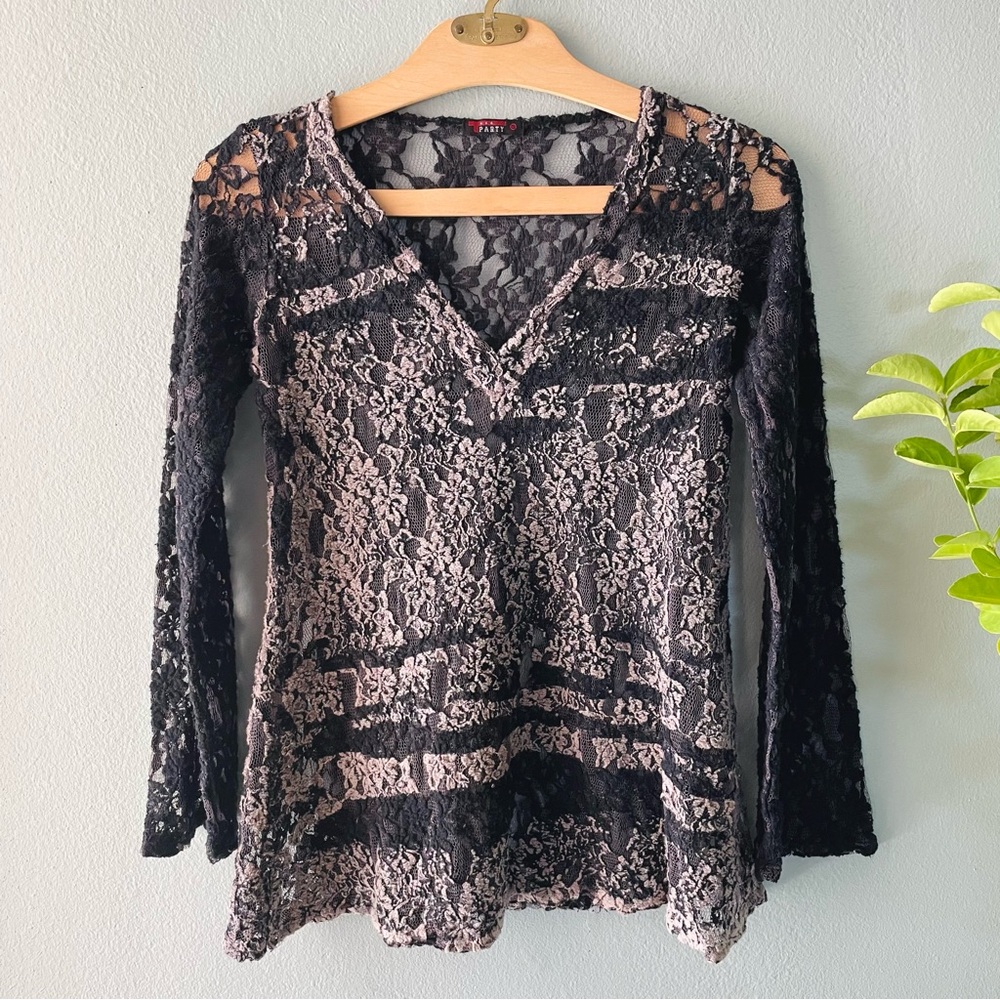 🌱5/$25🌱 T Party | Black & Gray Sheer Lace Flared Blouse